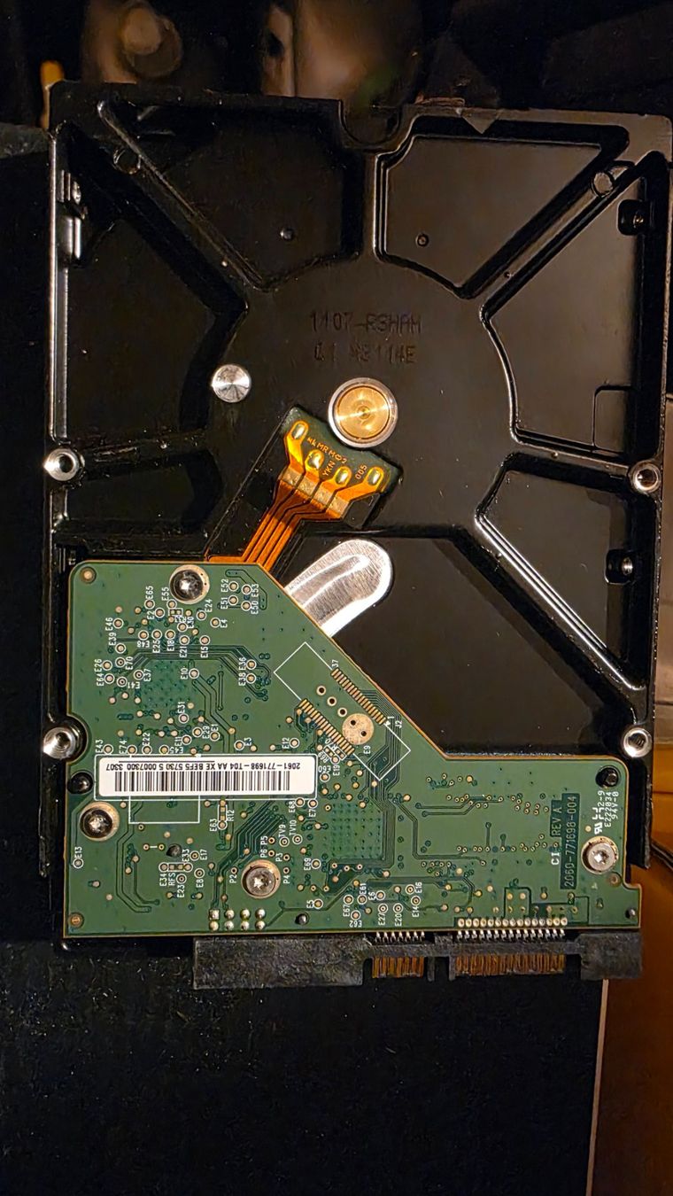Dischi rigidi: HARD DISK 2.0 TB 2 TB – Usato da Schlieren venduto da Soriafranco 1