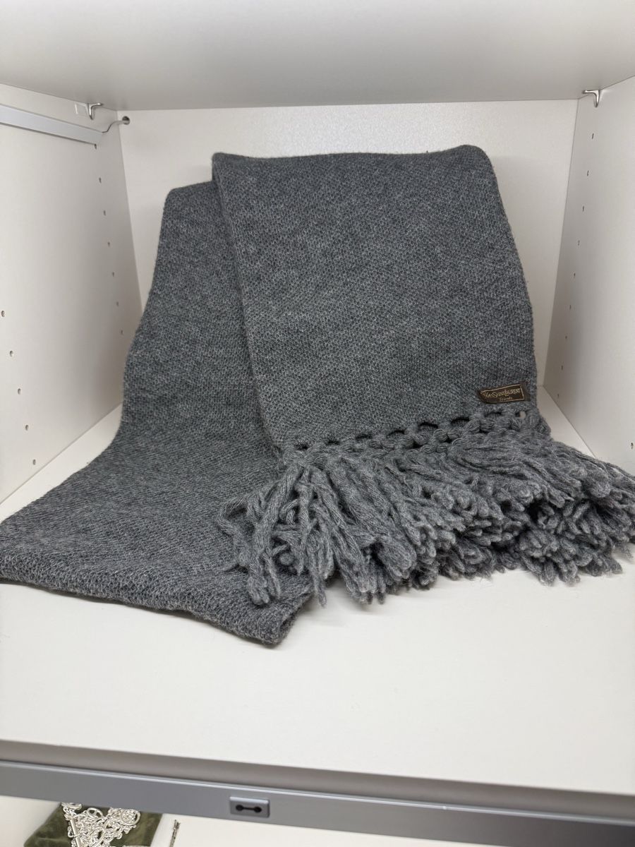 Saint Laurent Foulards & écharpes: Vintage YSL Schal – Neuf (Voir description) à Wollerau par isa_fx8n 2