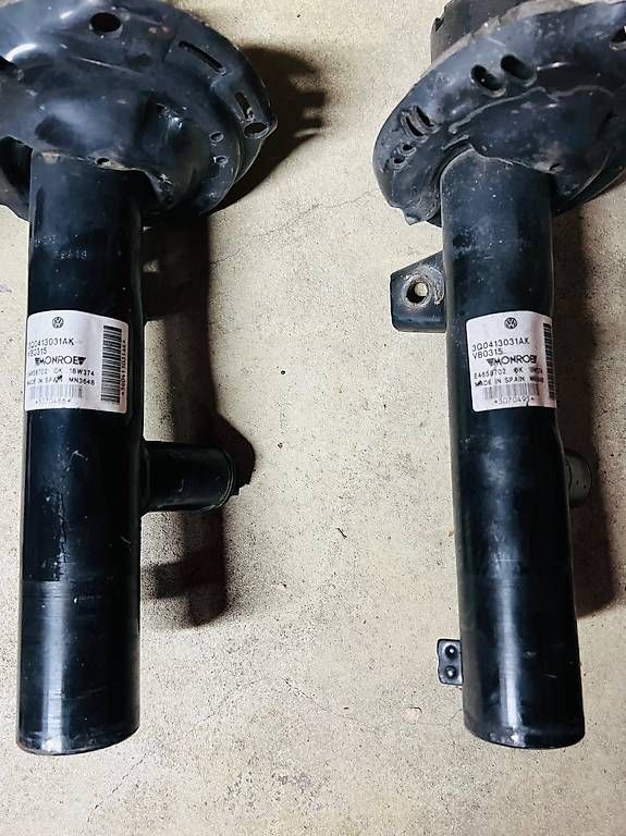 Tutti pezzi di ricambio auto: Skoda Superb Fahrwerk – Usato da Wynau venduto da Eli1982 4