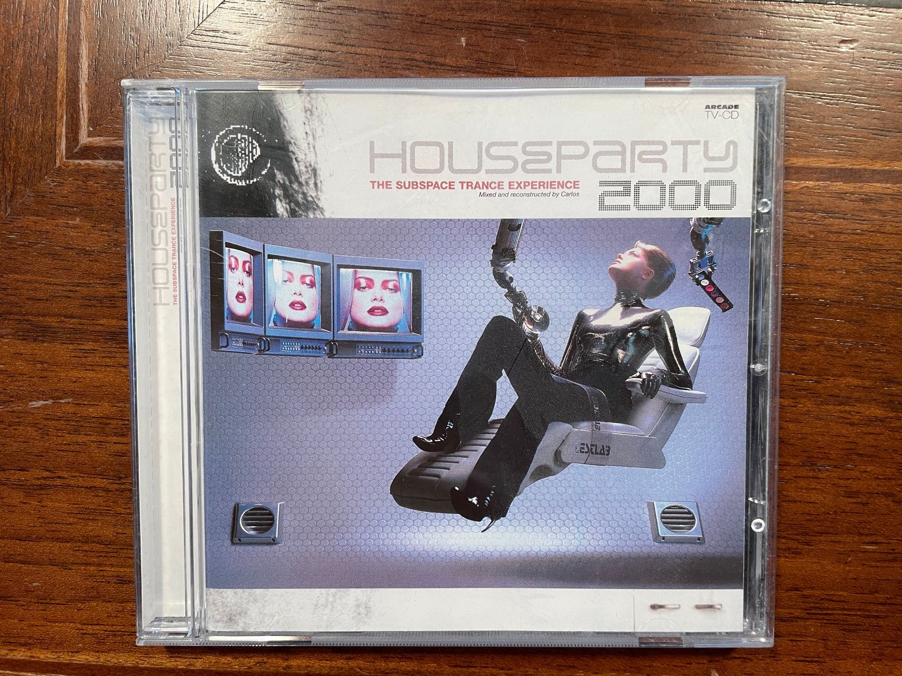 CD: Musik CD: Houseparty 2000 - The Subspace Trance Experience – Usato da Wädenswil venduto da Frymii