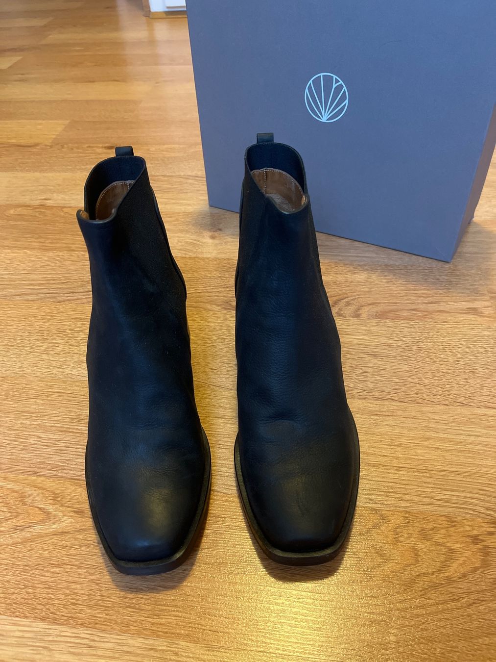 Scarpe da donna: Superbe Coclico bottines - comme neufs - taille 39 – Nuovo (secondo la descrizione) da Genève venduto da fyshbird 2
