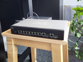 Cisco SG200-10FP Gigabit PoE Smart Switch, Top Zustand