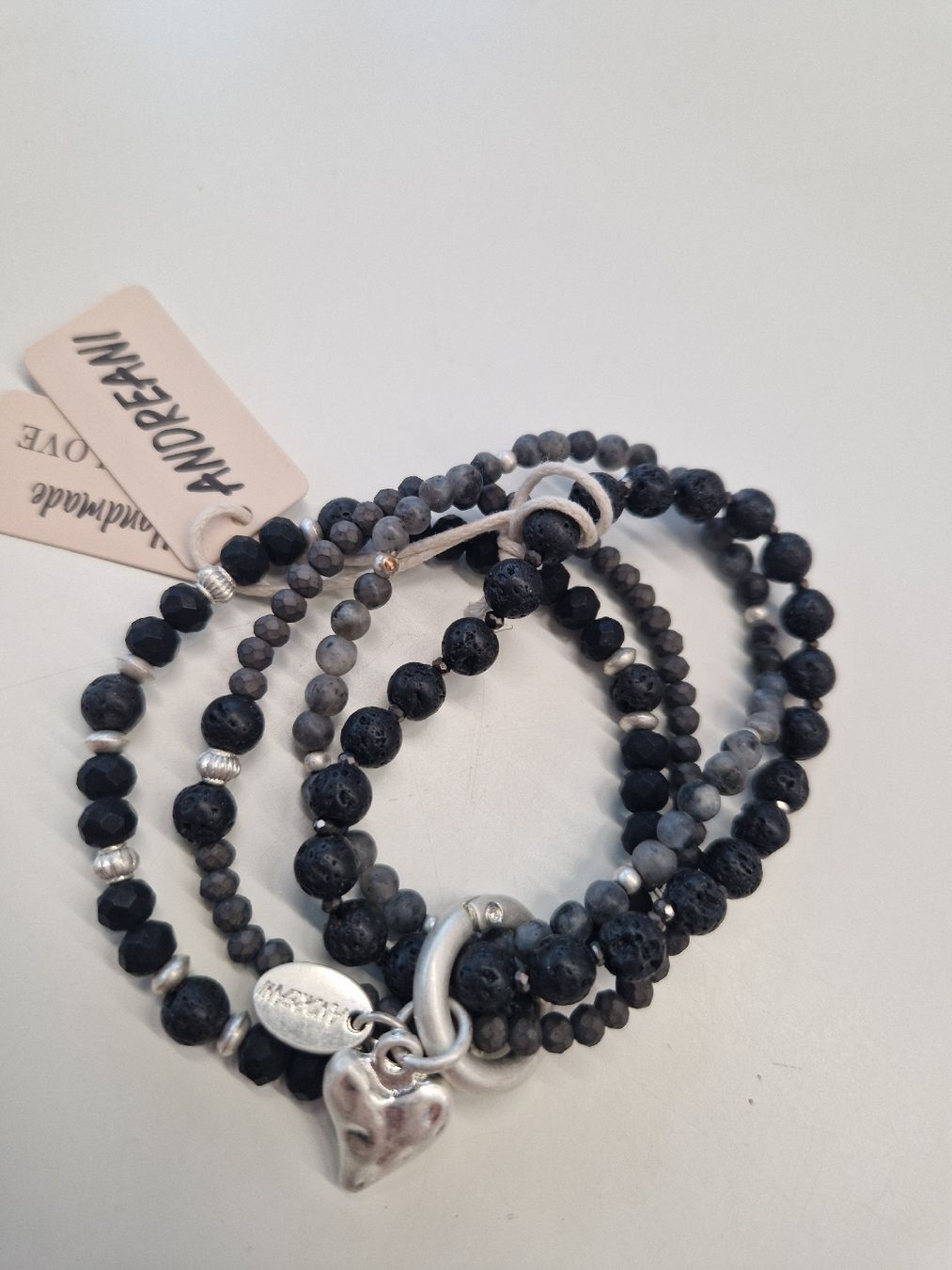Bracciali & Braccialetti: Andreani Armband Echte Steine Lava mit Herz – Nuovo (secondo la descrizione) da Wallisellen venduto da misnenes 1