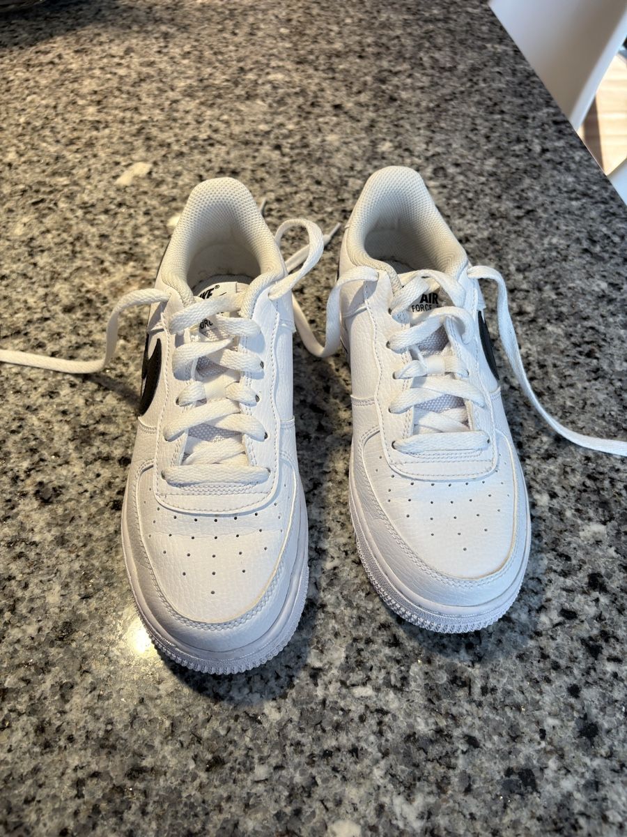 Nike Scarpe da uomo: Nike Air Force 1 Gr. 37.5 < Top Zustand – Nuovo (secondo la descrizione) da Wil SG venduto da Esbru 2