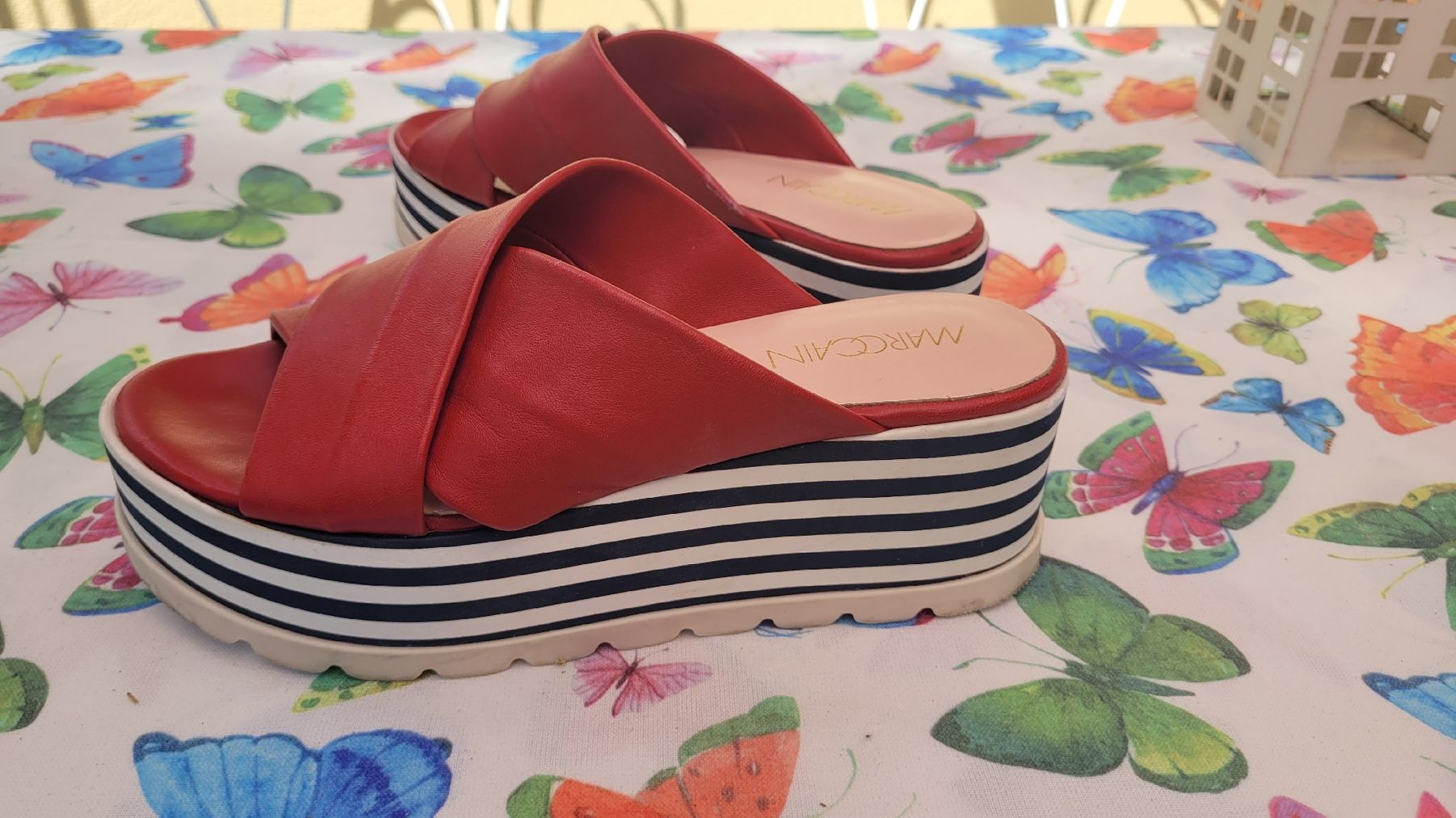 Marc Cain Scarpe da donna: Marc Cain Sandalen Rot Statement Gr.39 – Usato da Winterthur venduto da Gartenoase144 1