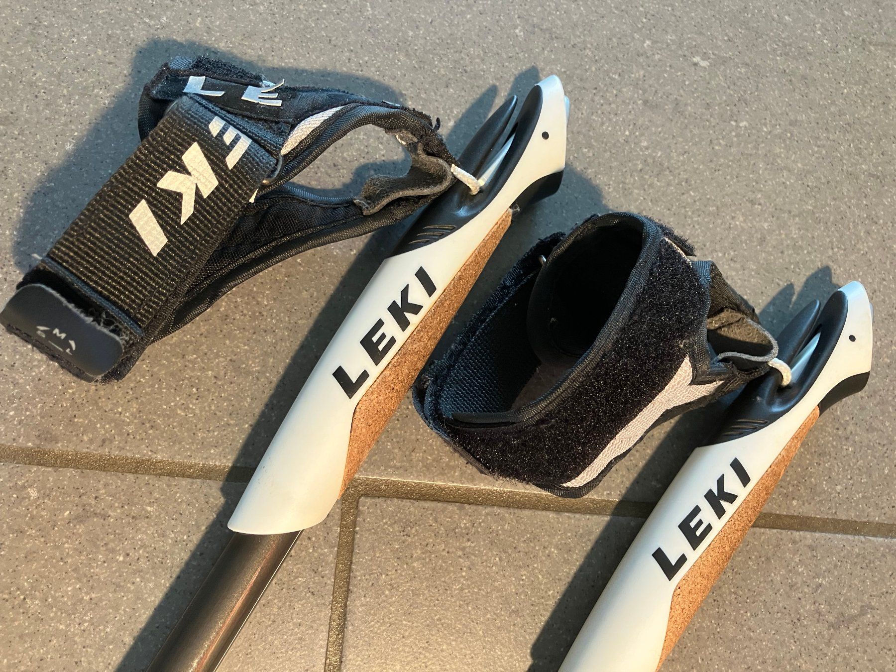 Leki Bastoncini da trekking: Leki Walkingstöcke Smart Carbon Series 16 Trigger Shark 105 – Nuovo (secondo la descrizione) da Winznau venduto da gugi2009 9