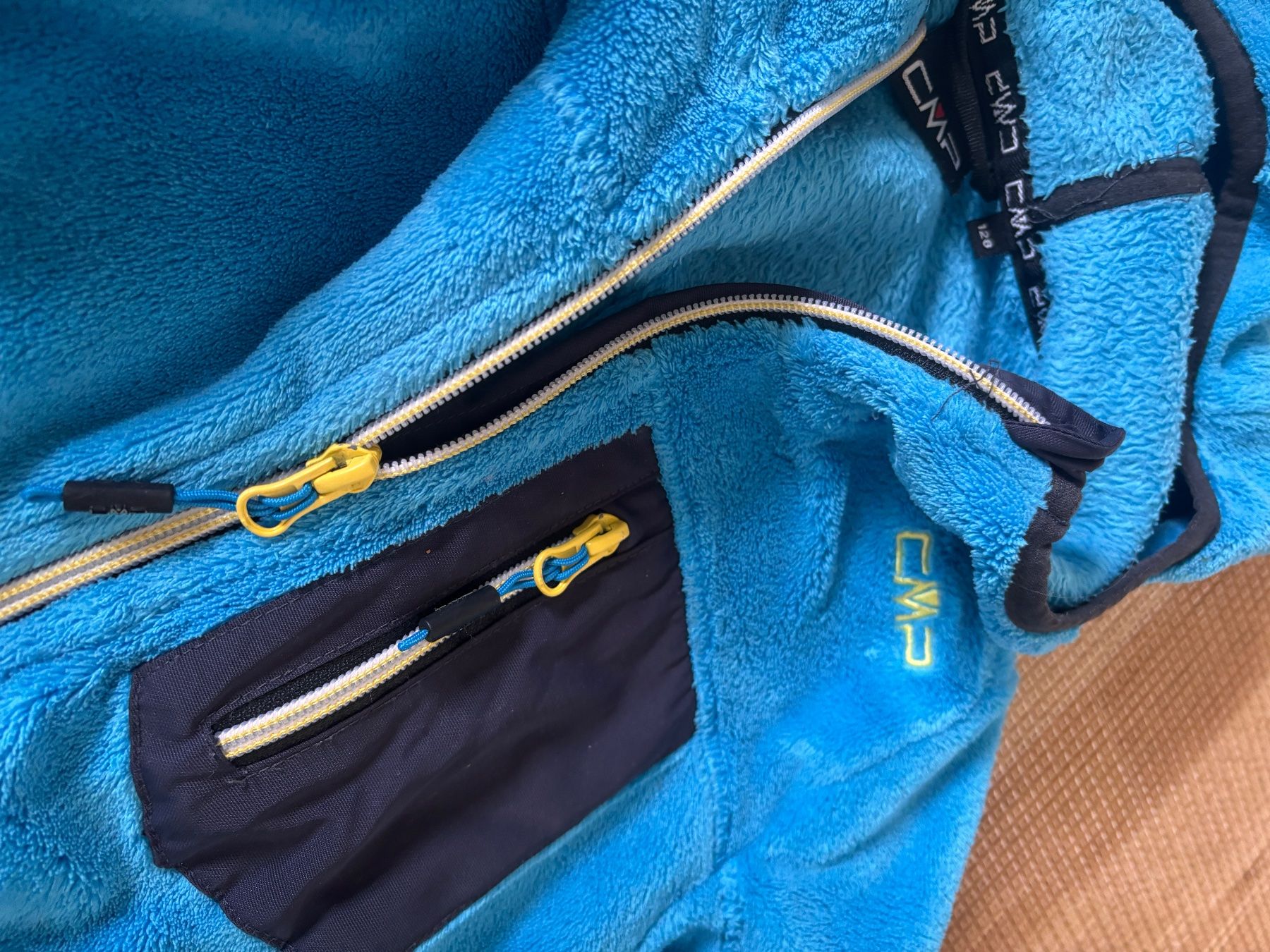 CMP Ensembles coordonnés: Cmp C&A H&M 128 Pullover Jacken Fleece – D'occasion à Thun par Melpi2010 2