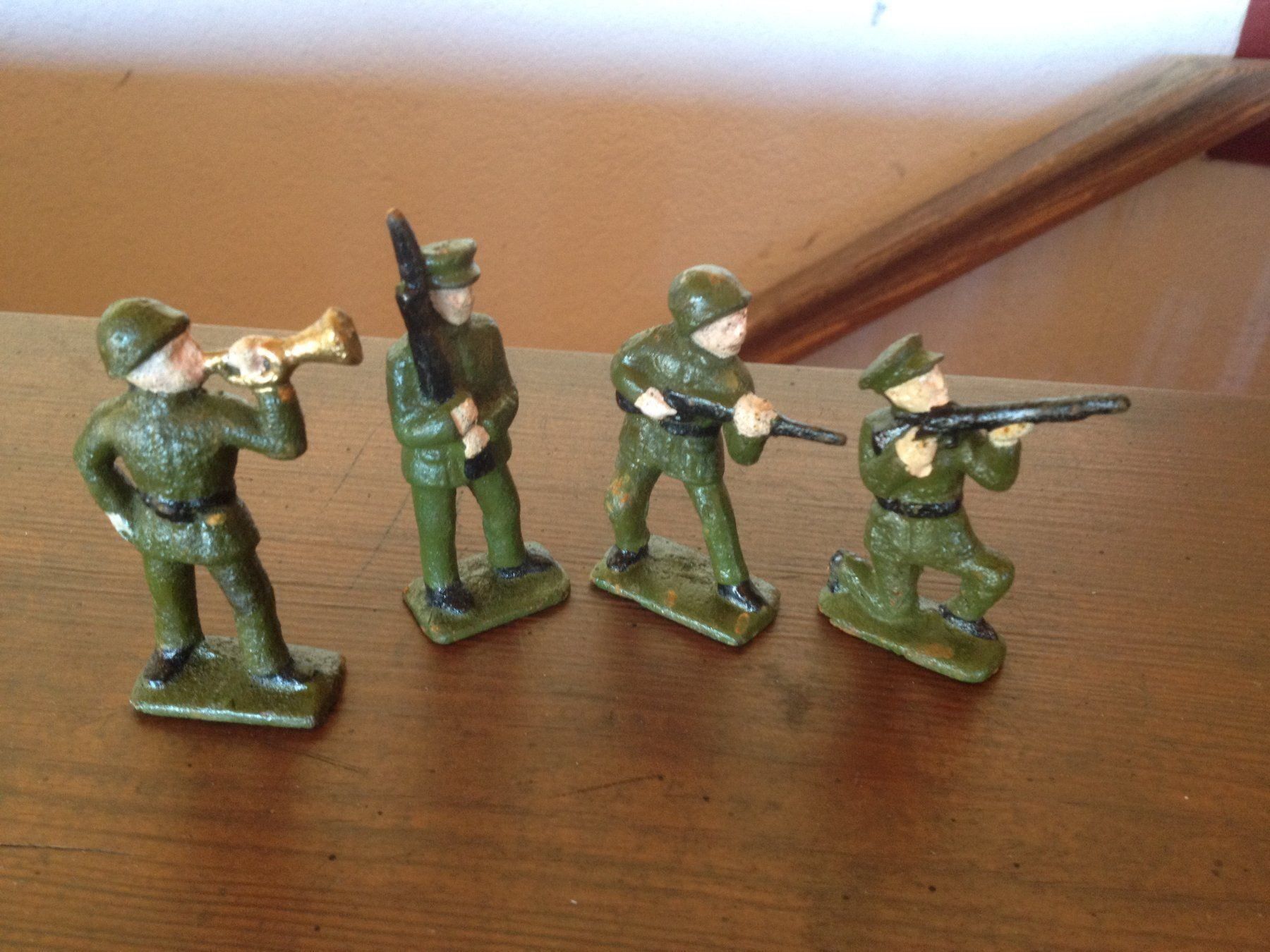 Statuette: soldaten set Militär armee – Nuovo (secondo la descrizione) da Reinach AG venduto da rares75