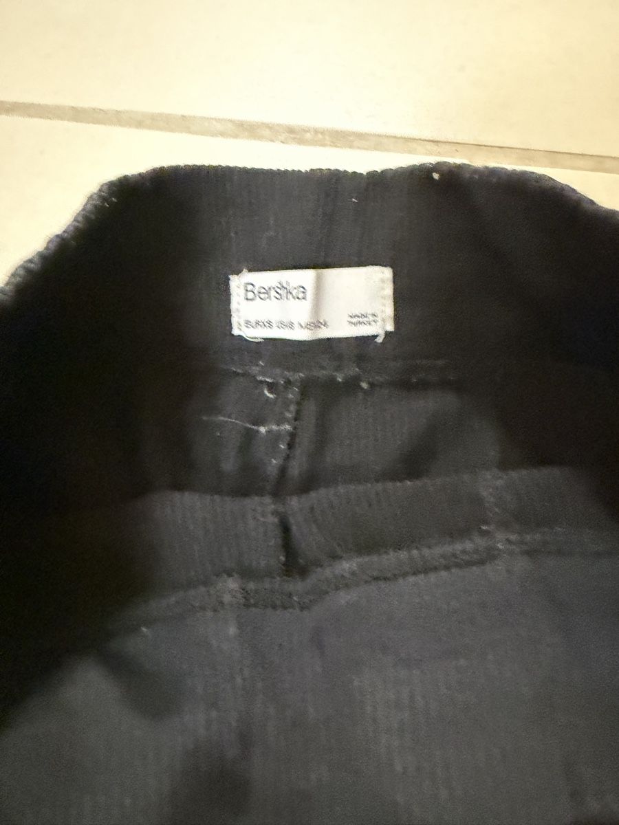 Bershka Leggings: Bershka Cordleggins, Schwarz, Grösse S – Usato da Bassersdorf venduto da Sandy456 3