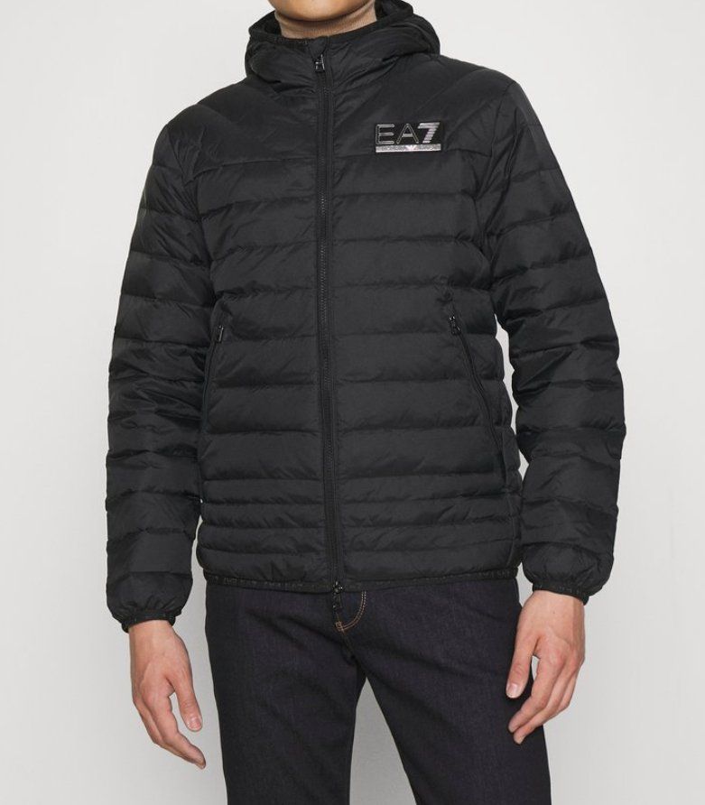 Giacche: EA7 Emporio Armani Daunenjacke S oder XL statt 430.- – Nuovo e nell'imballaggio originale da Turbenthal venduto da sch_s72n