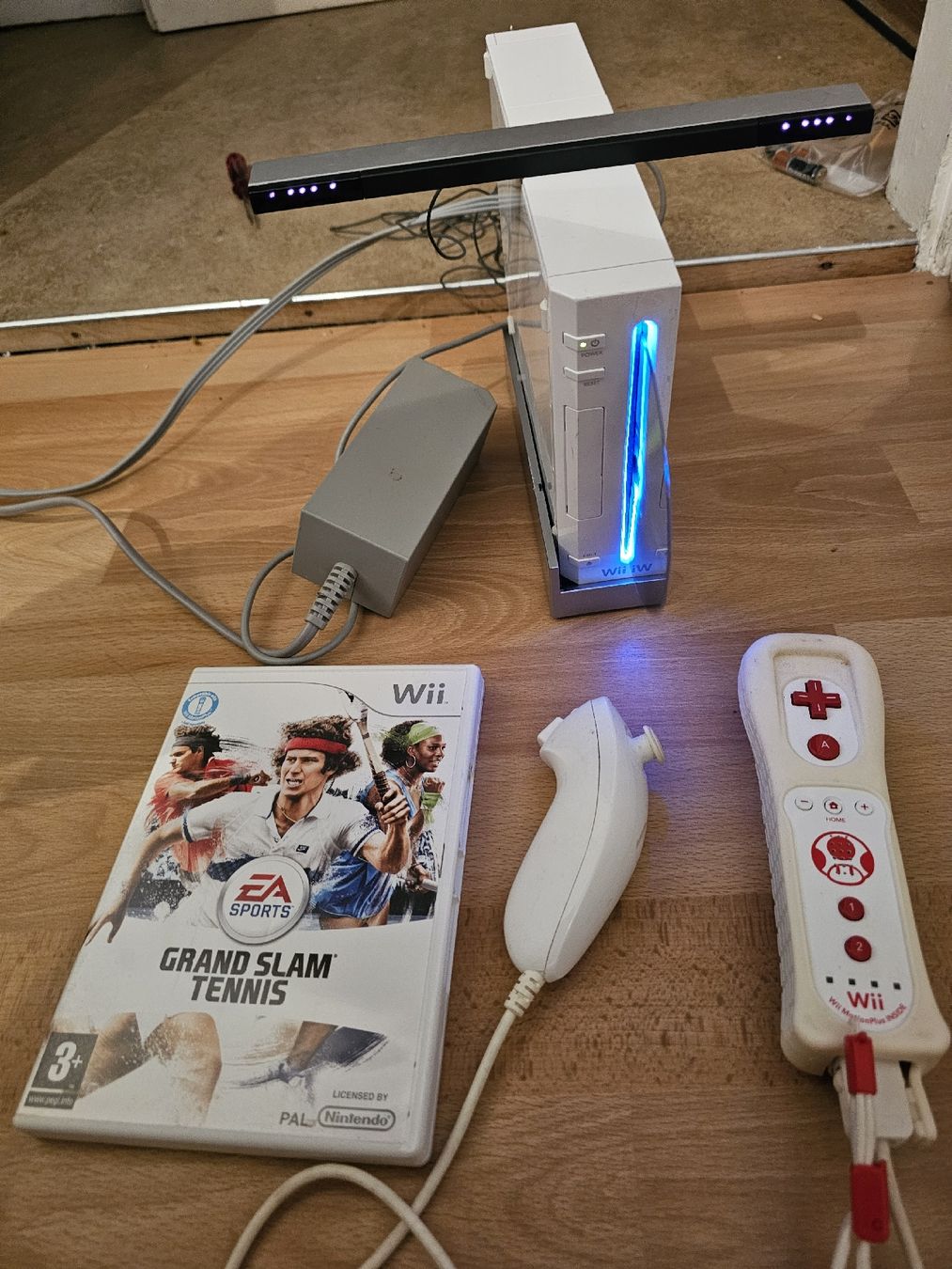 Nintendo Consoles: Nintendo Wii Konsole Set – D'occasion à Seuzach par hwulf
