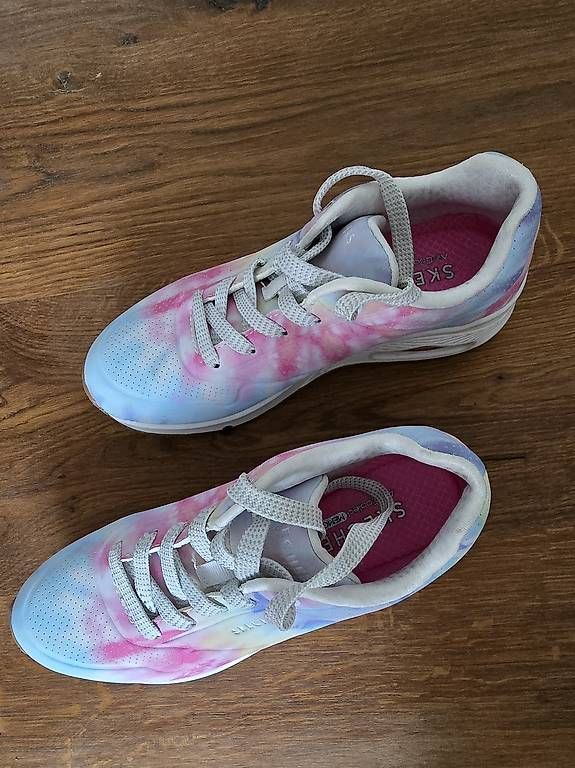 Scarpe per ragazze: Skechers Sneaker Gr. 36 – Usato da Schlieren venduto da kat_t6xw