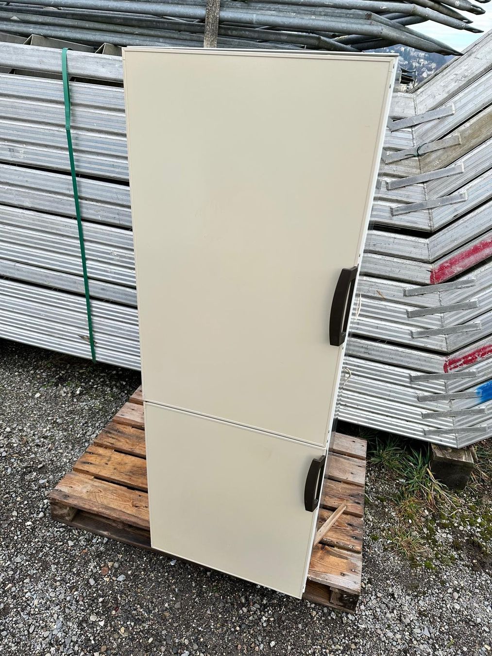 Frigoriferi: Kühlschrank Einbaukühlschrank Forster – Usato da Spreitenbach venduto da Space_X 2