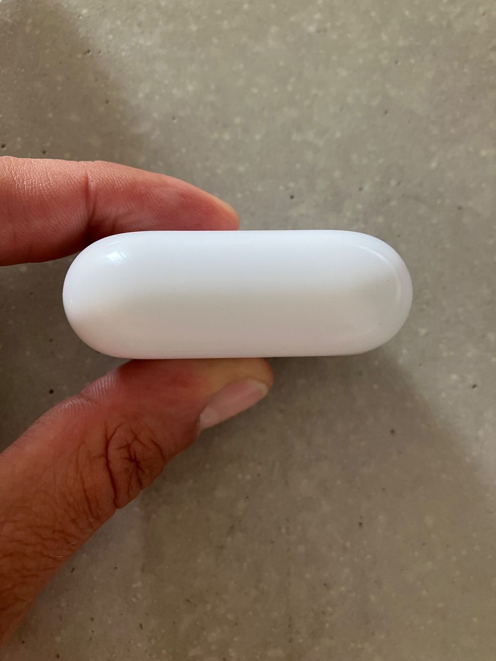 Apple Kopfhörer: Apple AirPods Pro 1 Charging Case – Gebraucht aus Lausanne von mr.v 5