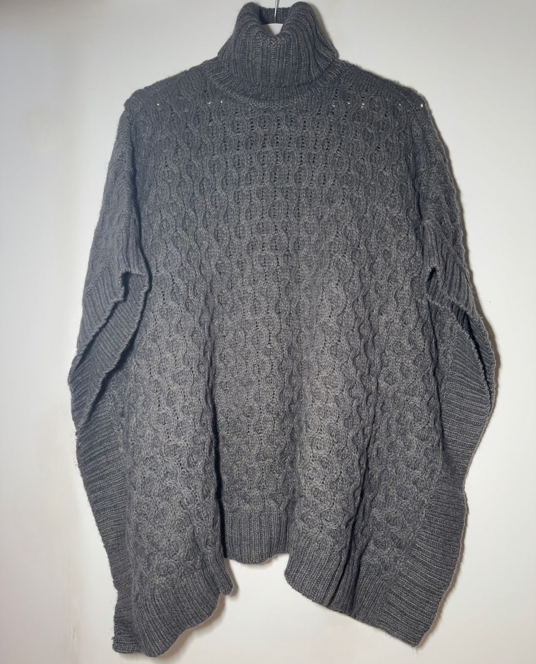 Michael Kors Altro in Moda donna: Michael Kors Poncho – Nuovo (secondo la descrizione) da Kaiseraugst venduto da Blondi_xx
