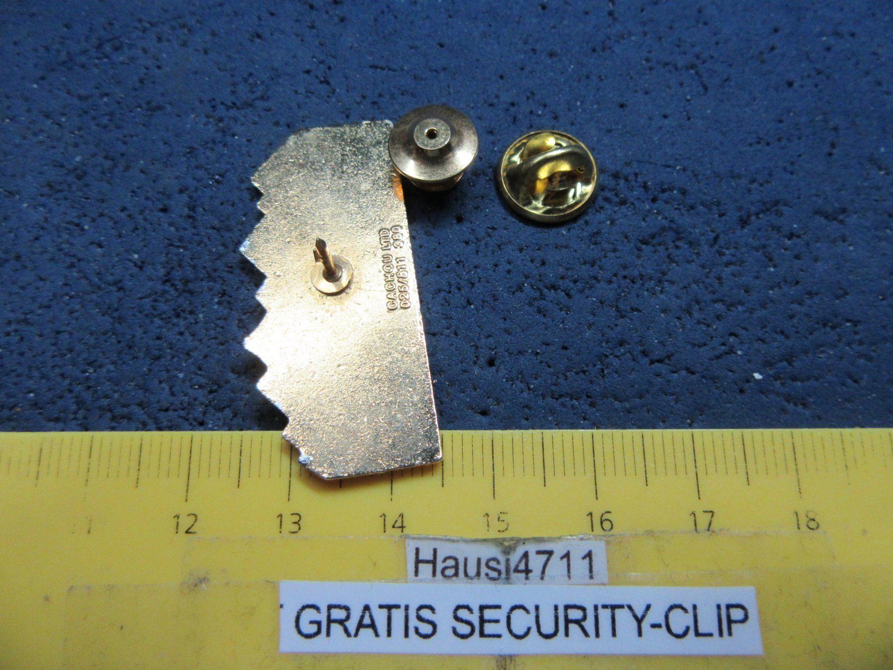 Swiss Plaketten & Abzeichen: MONTREUX VD PIN ENAMEL – Gebraucht aus Ettingen von Hausi4711 1