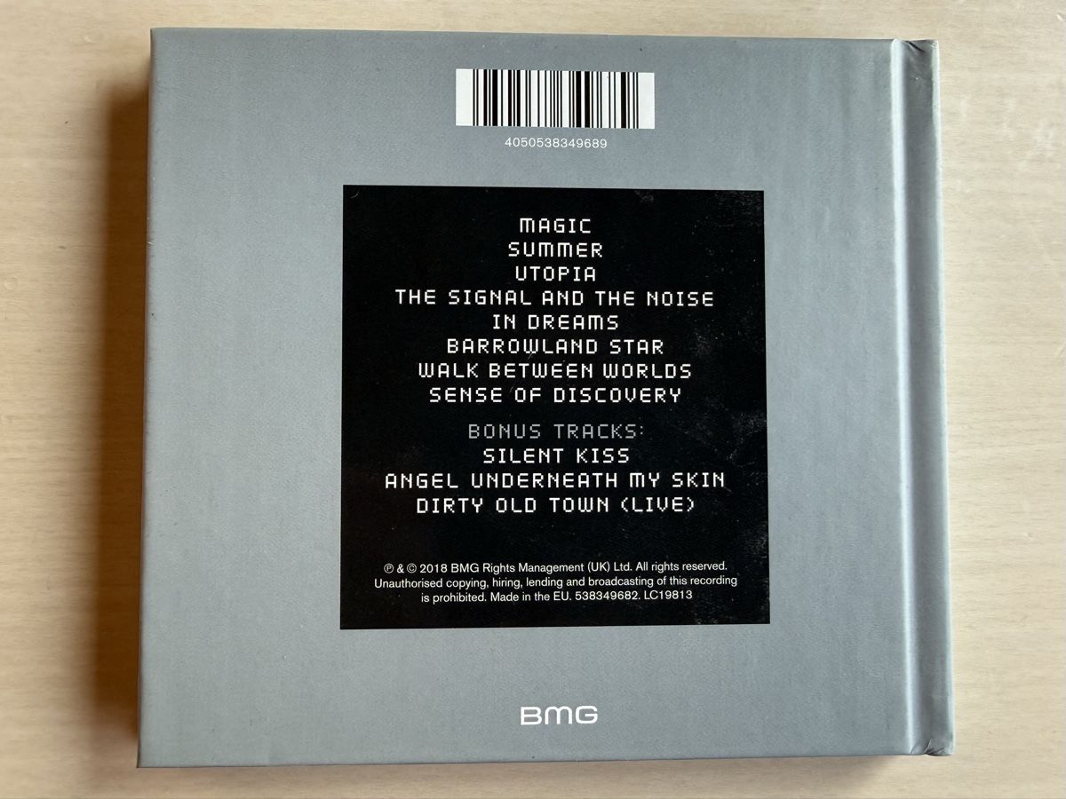 CD: Simple Minds - Walk Between Worlds, Special Edition! – Usato da Oberried Brienz venduto da Chyara 1