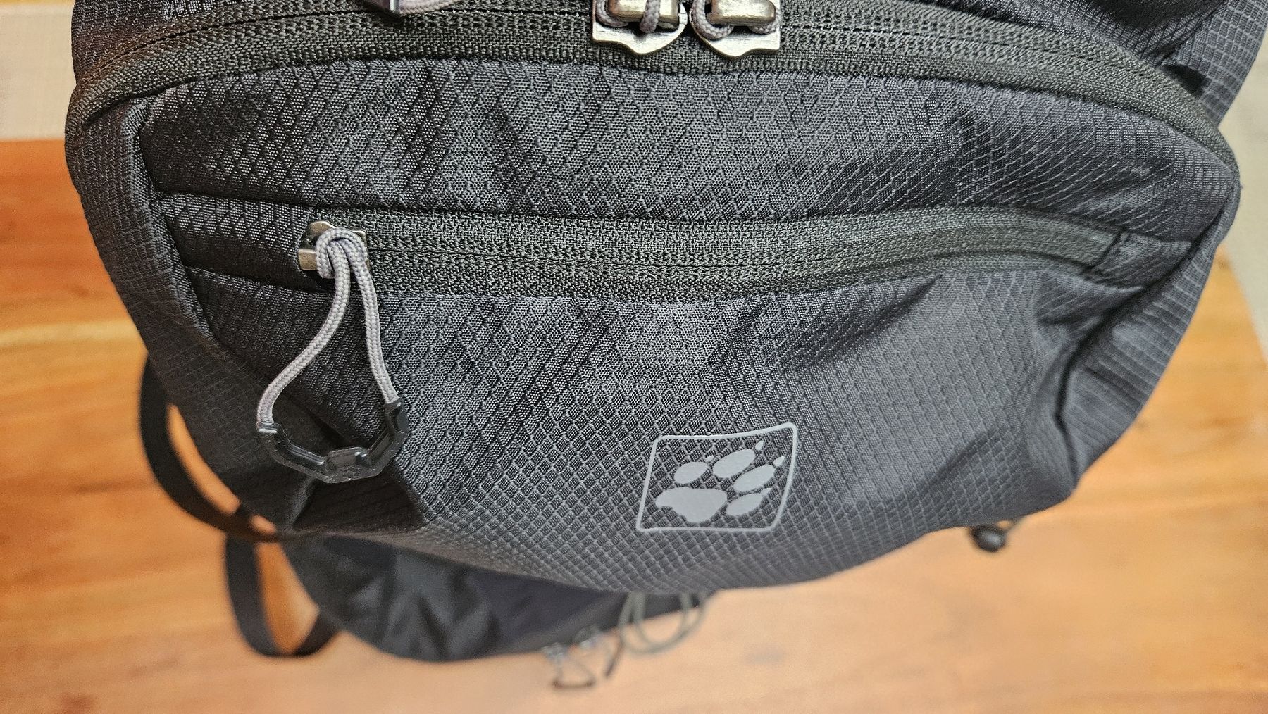 Jack Wolfskin Zaini: Jack Wolfskin Rucksack 22l mit Regenhülle – Nuovo (secondo la descrizione) da Schaffhausen venduto da apa_7xt7 4