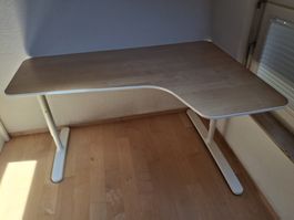 Eckschreibtisch
