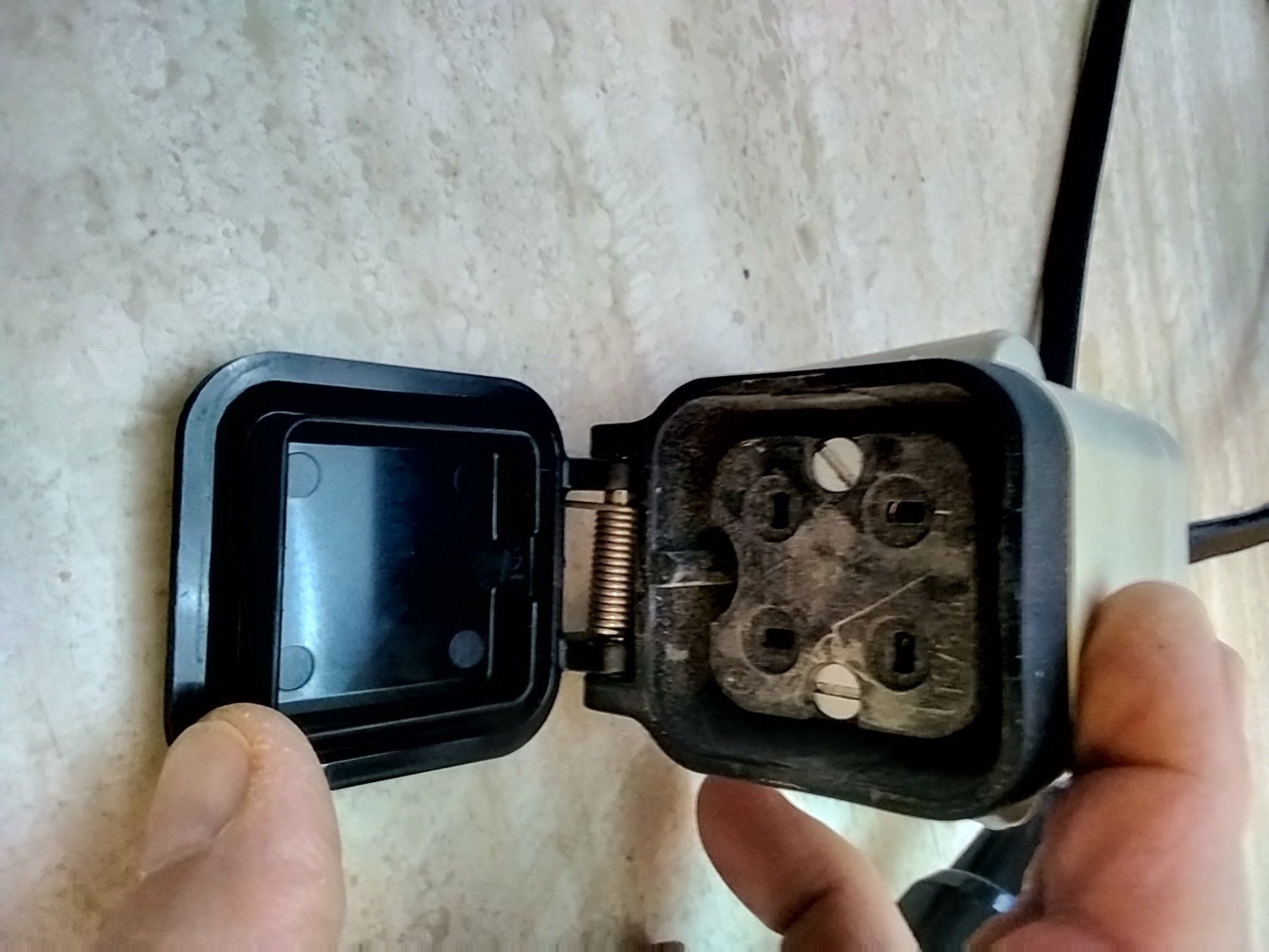 Unità & Adattatore: Rallonge adaptateur 380 Volts – Usato da Courgenay venduto da Lolam 3