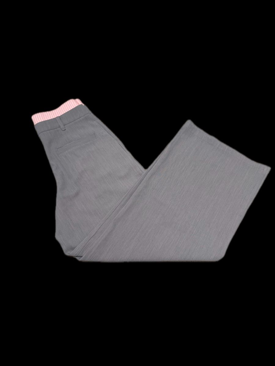 Pantaloni: Graue Hose mit rosa Bund, Gr. 36 – Nuovo (secondo la descrizione) da Langwiesen venduto da dem_79wr 2