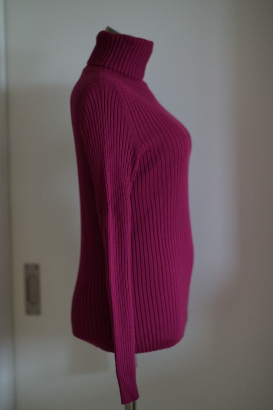 Max Mara Maglioni & Felpe: MALIPARMI Rollkragen-Pullover, Gr.L (wie Max Mara) – Nuovo (secondo la descrizione) da Zofingen venduto da NEOLO 1
