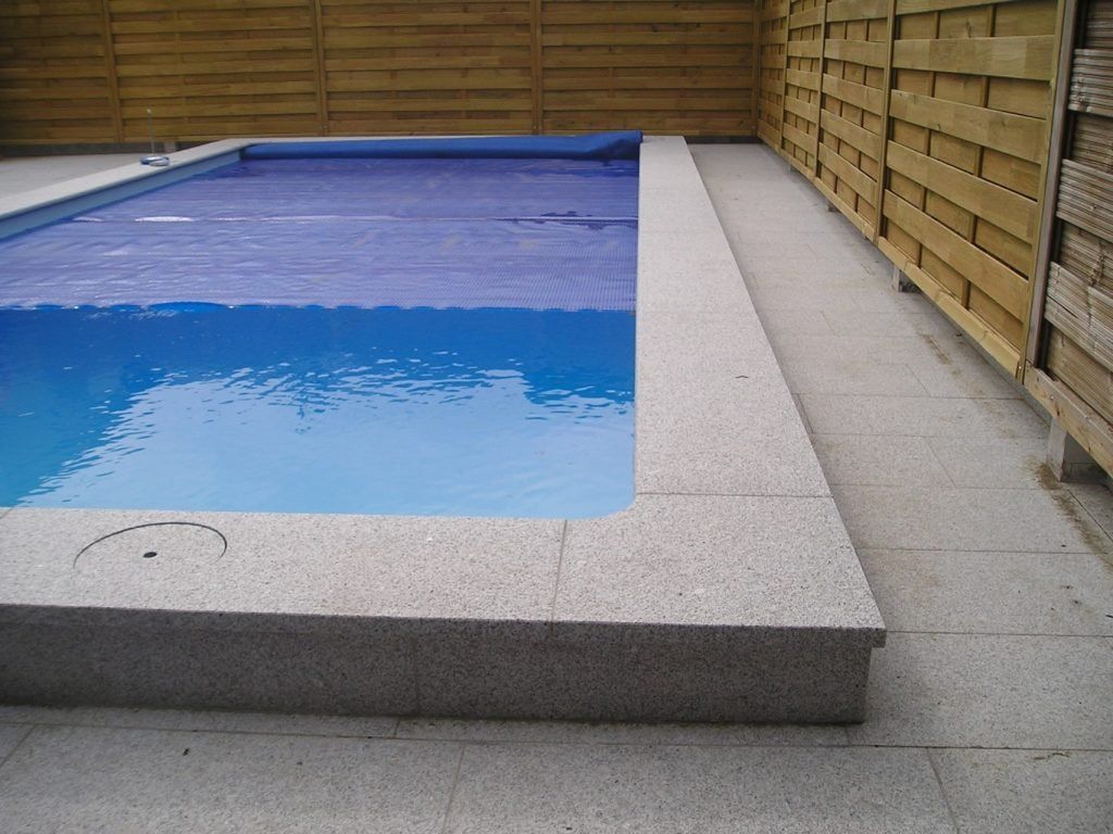 Piscine: Beckenrandsteinset Granit PadangDark 1000x500cmPoolumrandung – Nuovo e nell'imballaggio originale da Kriens venduto da PoolsIsland 2