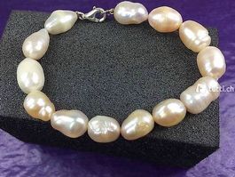 Armband aus Barock Perlen