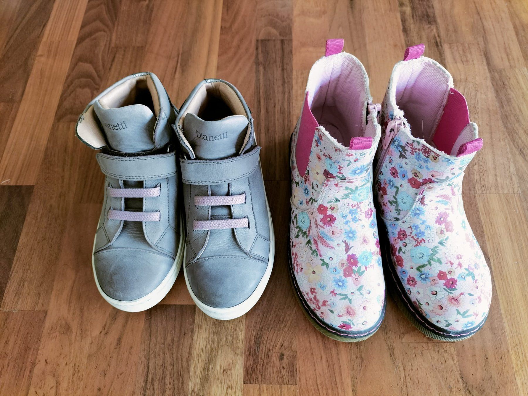 Scarpe per ragazze: Kinderschuhe Grösse 29 – Usato da Zürich venduto da Crackster81