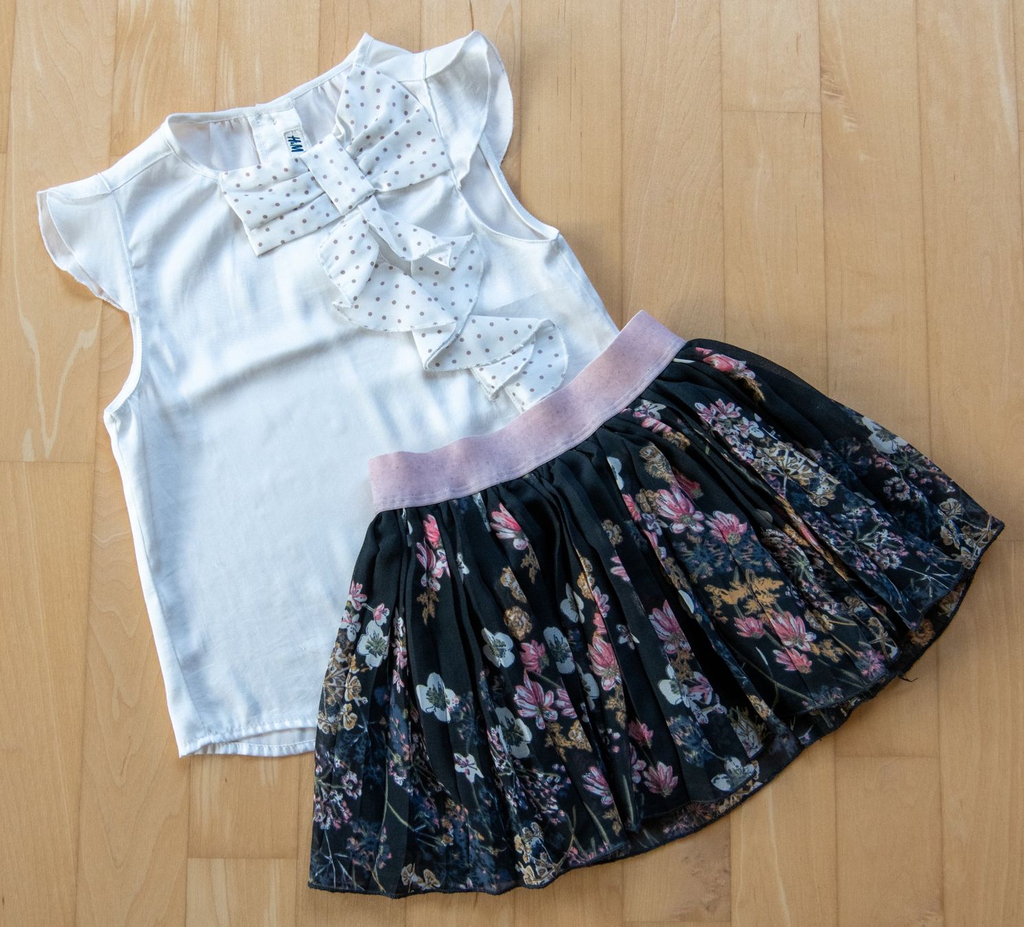 H&M Kleiderpakete & -sets: Set von H&M/OVS, Gr. 104 – Gebraucht aus Meilen von luca70