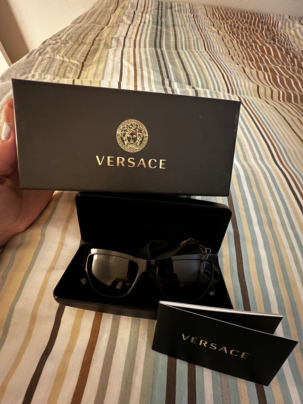 Versace Occhiali & Lenti: Versace Original sunglasses with box – Nuovo e nell'imballaggio originale da Zürich venduto da Jasmin3S 3