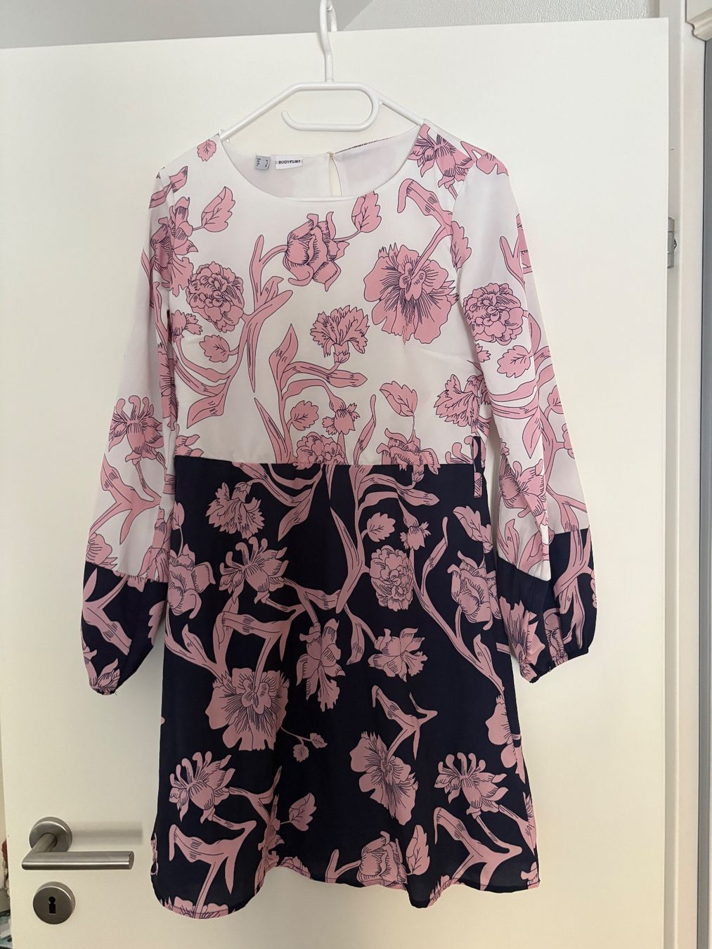 Vestiti: Abendkleid – Usato da Tagelswangen venduto da Laurastern1