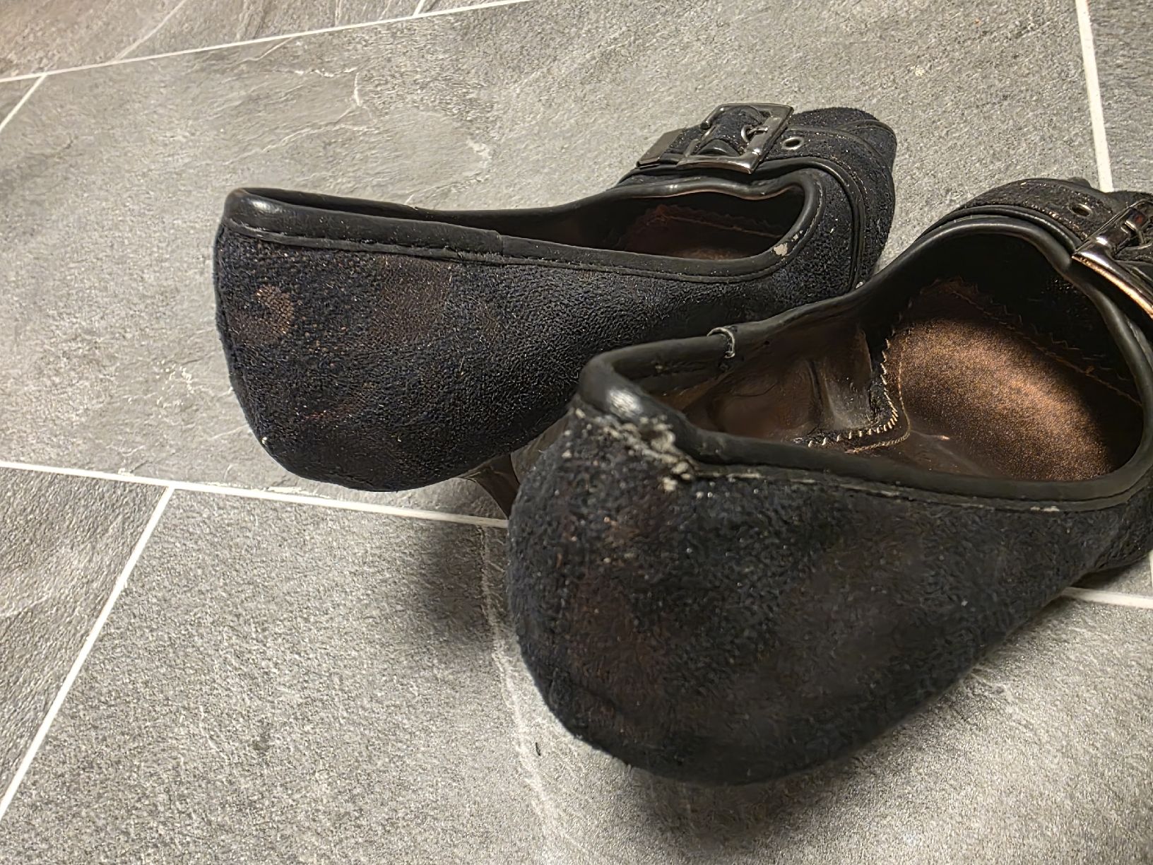 Scarpe da donna: Damen Pumps Grösse 38 elegante Schuhe  – Usato da Toffen venduto da ver_x68f 4