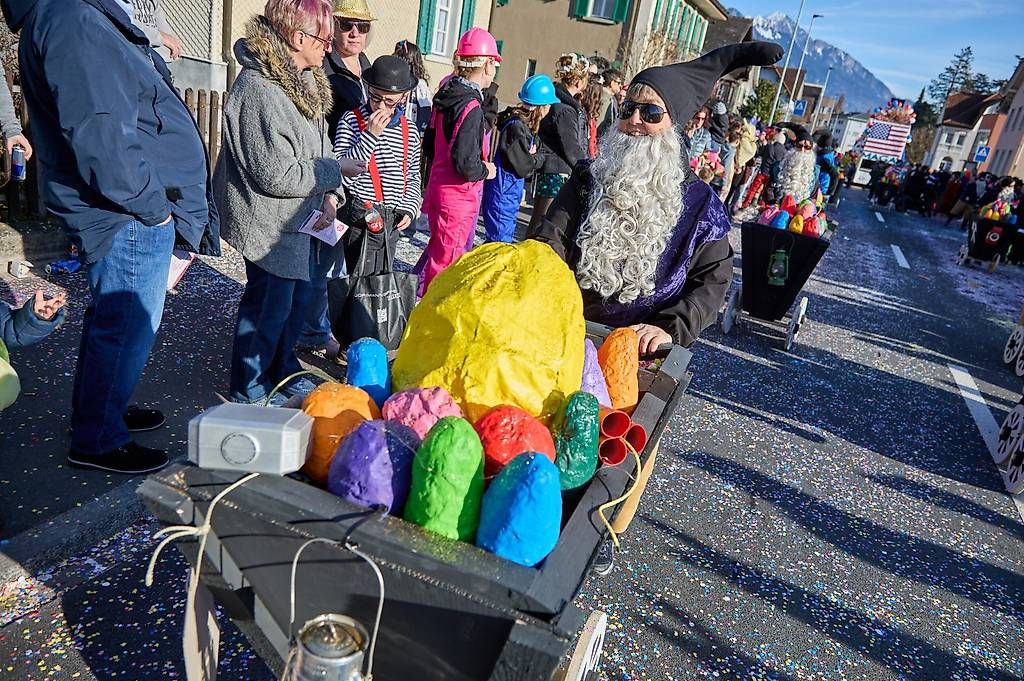 Giocattoli: Fasnacht Hunt/Lore/Förderwagen – Usato da Bad Ragaz venduto da drumchri 4