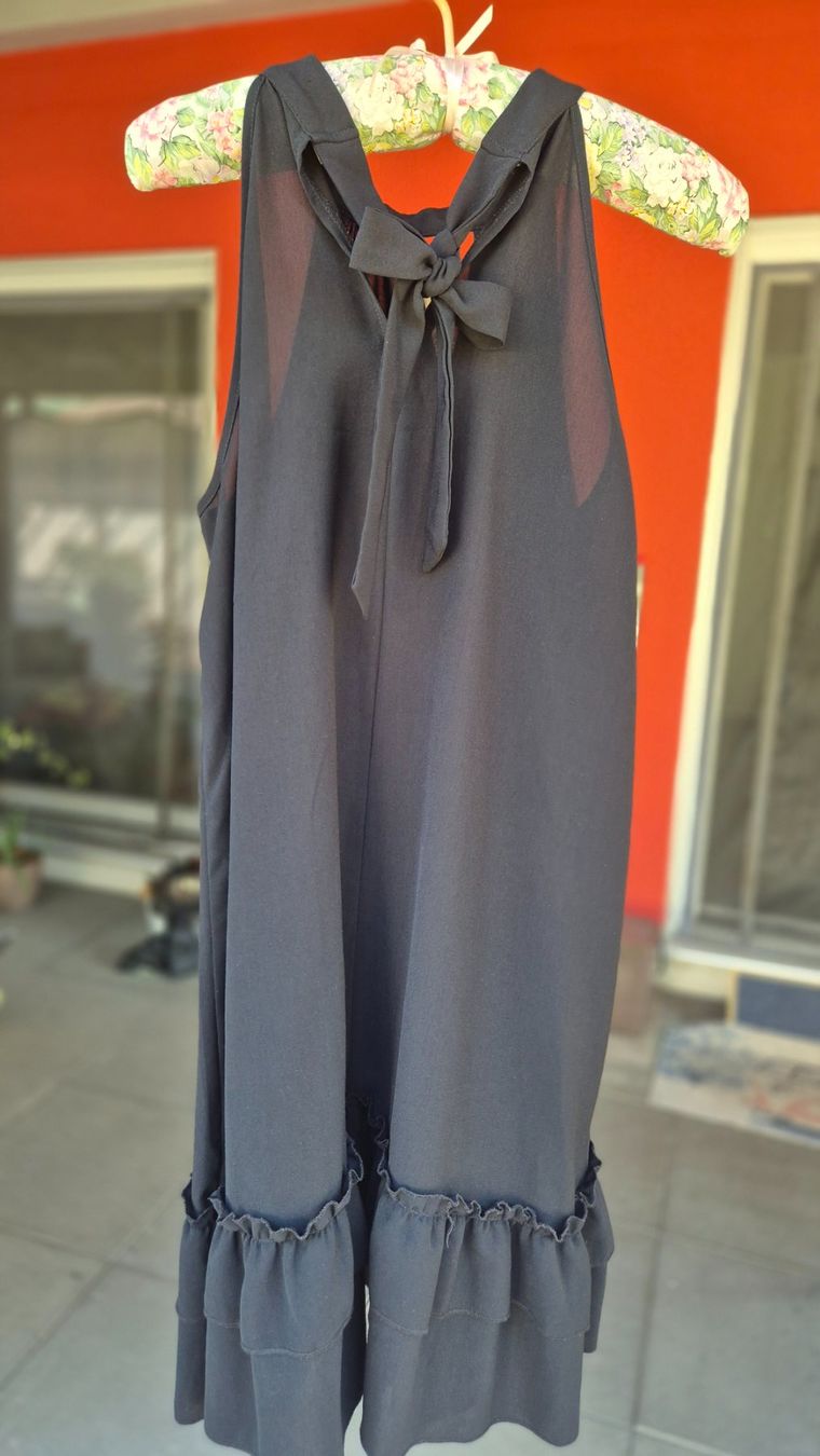 Robes: Elegante abito – Neuf (Voir description) à Gordevio par RUBY104 1