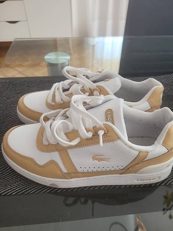 Scarpe da donna: Scarpe Lacoste numero 39 – Usato da Castione venduto da son_67bl
