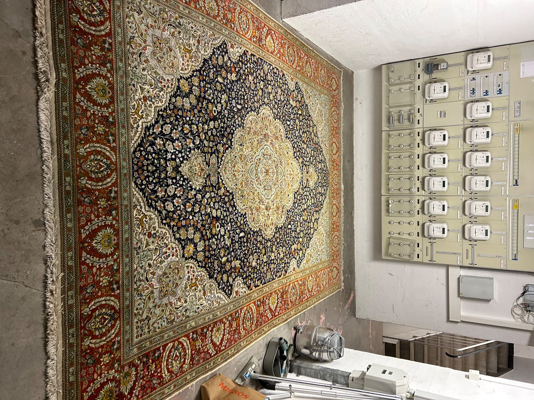 Teppiche: Teppich IRAN – Gebraucht aus Basel von Krisztina.na 1