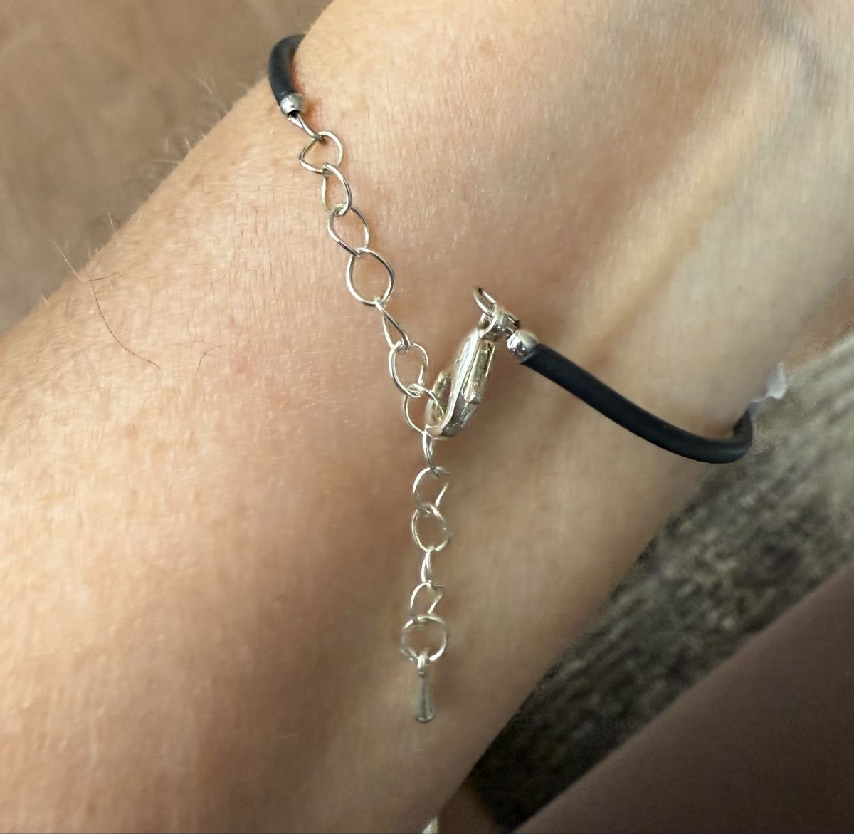Bracelets: Armbändchen mit Bernsteinen und Bienen – Neuf avec emballage d'origine à Ebikon par elischka 2