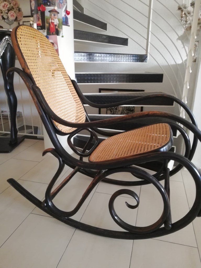 Thonet Poltrone: Thonet Schaukelstuhl – Usato da Uster venduto da walderk 5