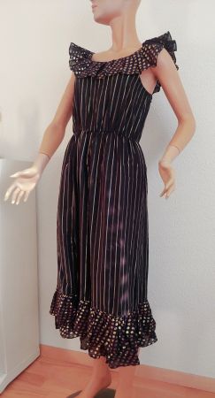 Robe mi-longue noire et dorée, à volants, taille M Twinset