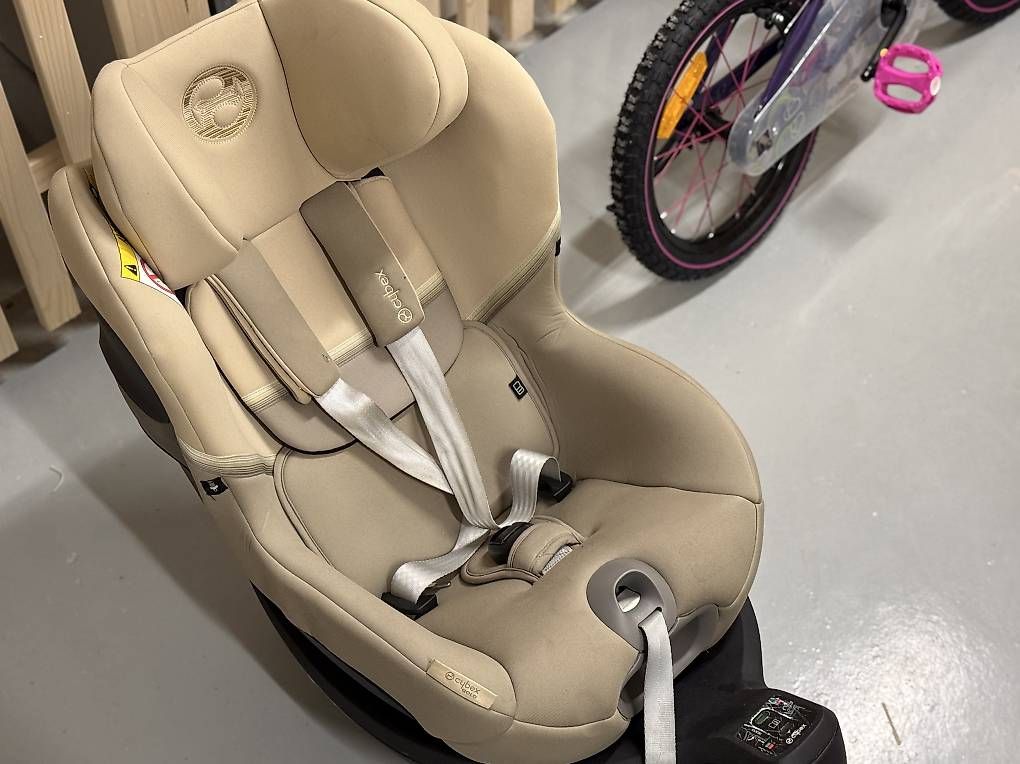 Cybex Seggiolini per auto: Siège auto Cybex Sirona S2 – Usato da Renens VD venduto da oli_g9xj