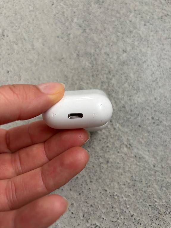 Cuffie: AirPods – Usato da Bern venduto da mari773 2