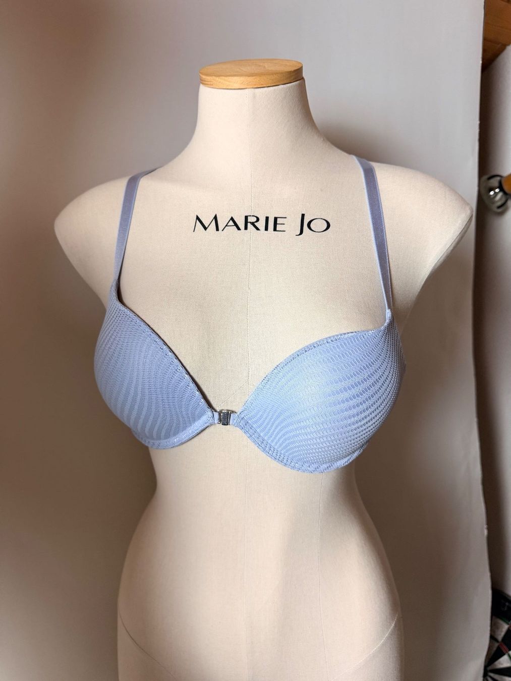 Triumph Altra biancheria intima: TRIUMPH, Push-Up-BH HARMONY SPOTLIGHT, Grösse 75D, Hellblau – Nuovo e nell'imballaggio originale da Rudolfstetten venduto da gst_g7xl