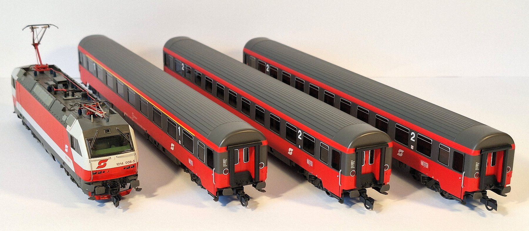 Piko Modellini di ferrovie: ÖBB 1014 mit Eurofimawagen – Usato da Bern venduto da BahnliebhaberRe420 6