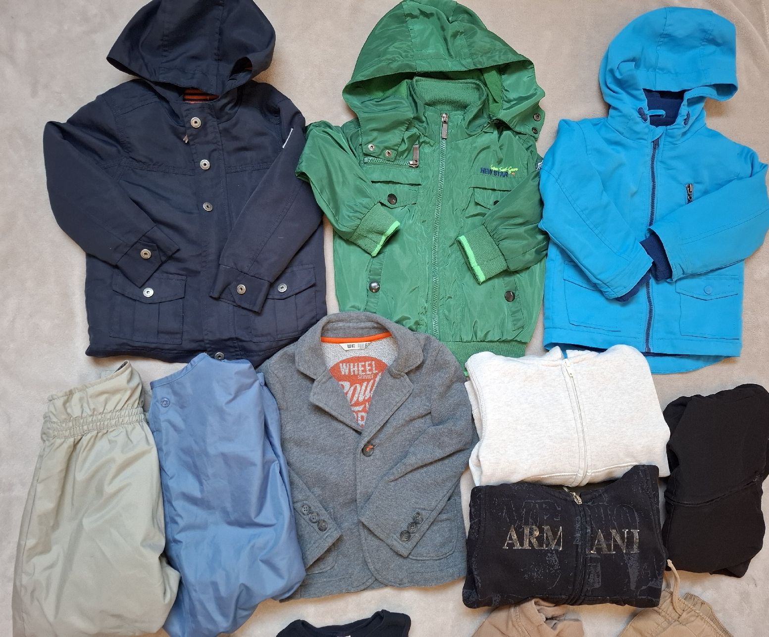 Lotti & Set di vestiti: Jungen Kleiderpaket Herbst  – Usato da Bolken venduto da nova88 1