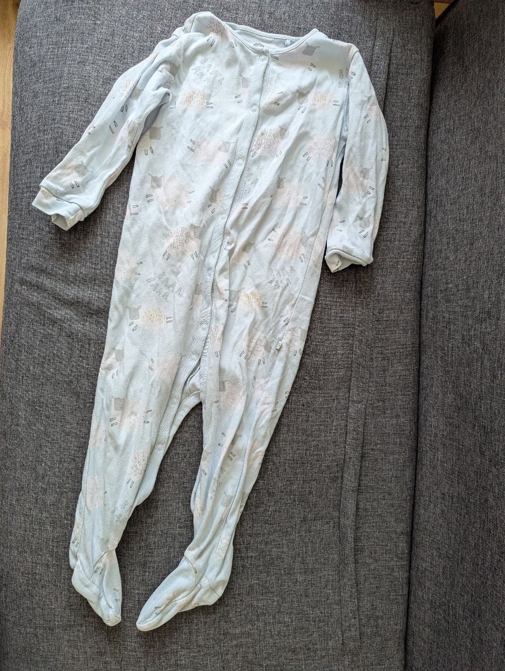 Next Pigiami: 3 Next Pyjama, Schafmotiv, Grösse 92 cm – Usato da Zofingen venduto da Droni_A 3