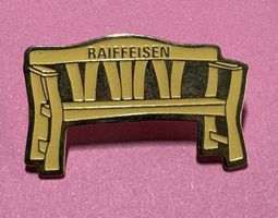 Raiffeisen Bank Anstecknadel / Pin - Goldene Bank!