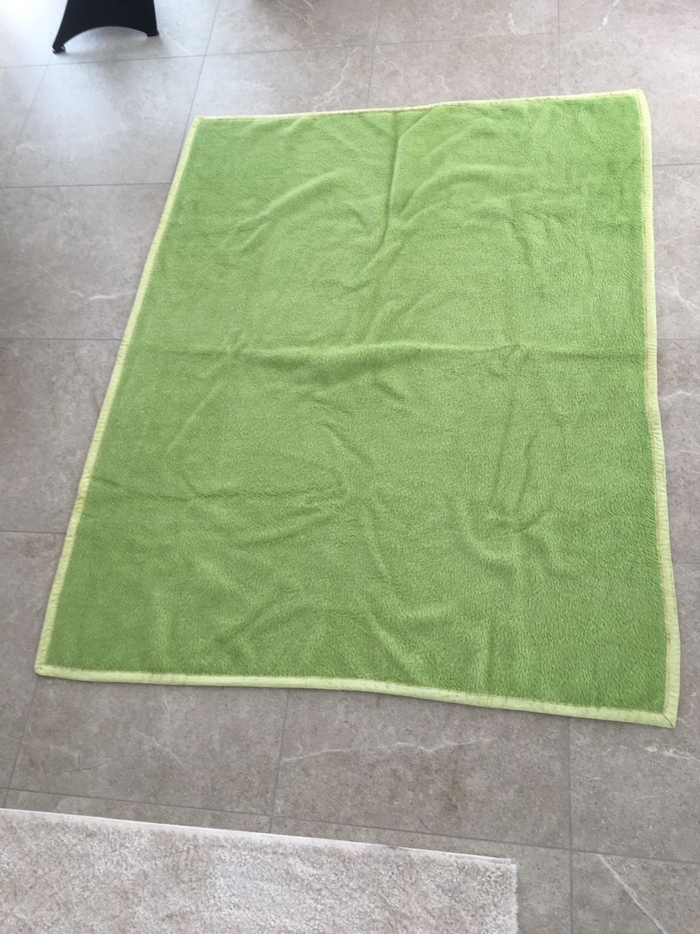 Decken: Tolle Grinch Decke -Giftgrün! – Gebraucht aus Gächlingen von Tara_devi
