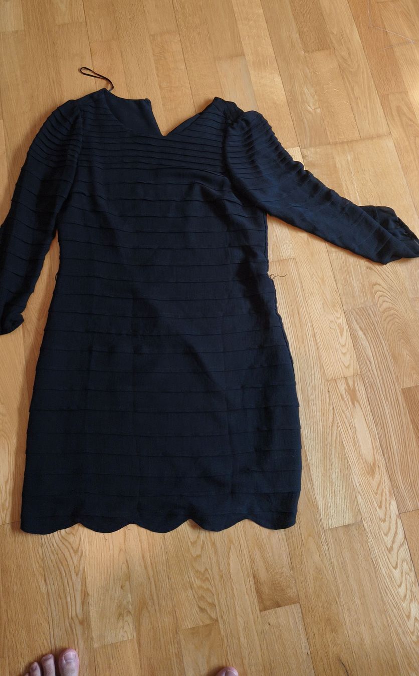 Massimo Dutti Vestiti: Kleid Massimo Dutti Gr 38 schwarz  – Usato da Zürich venduto da ant_5rjb