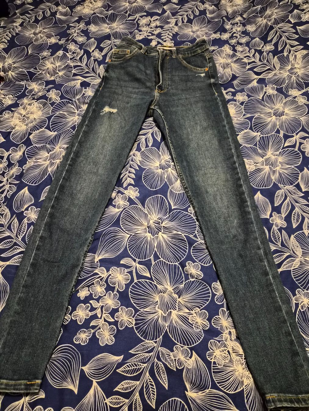 Bershka Pantaloni: Bershka Hose gr 34  nr19 – Nuovo (secondo la descrizione) da Dietikon venduto da Eleda